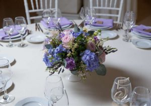 סידורי פרחים לחתונה: מבחירת הפרחים ועד לעיצוב הסופי
